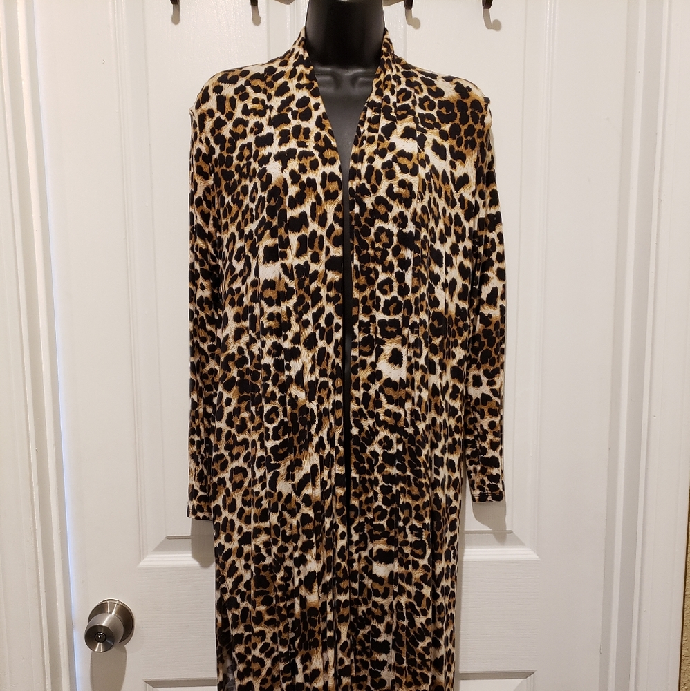 Long cardigan w/ sidesplit and pocket  Size M/L